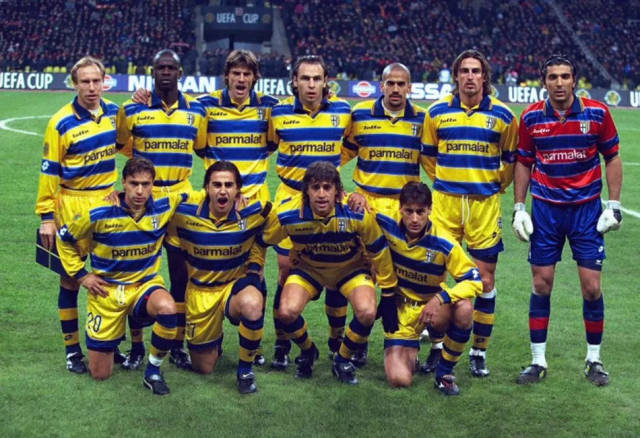 着射门者 着射门者