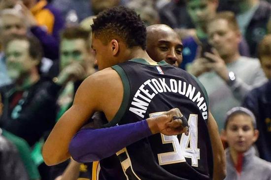 联动球场与 联动球场与